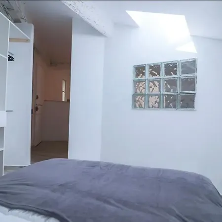 Lägenhet Joli 2 Pieces Renove A Proximite Du Centre Et Cannes