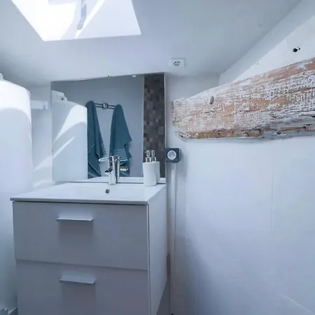 Joli 2 Pieces Renove A Proximite Du Centre Et Apartment Cannes
